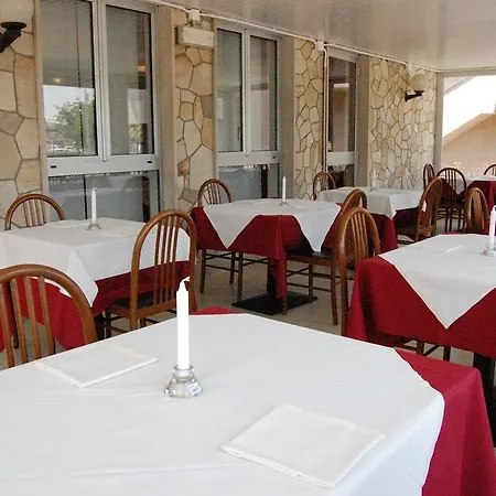فندق Ristorante Novara Expo