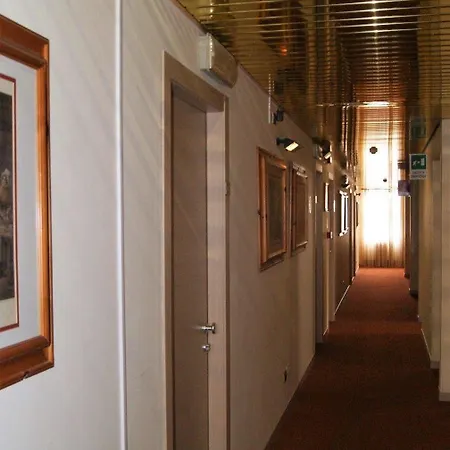 Ristorante Novara Expo فندق 3*